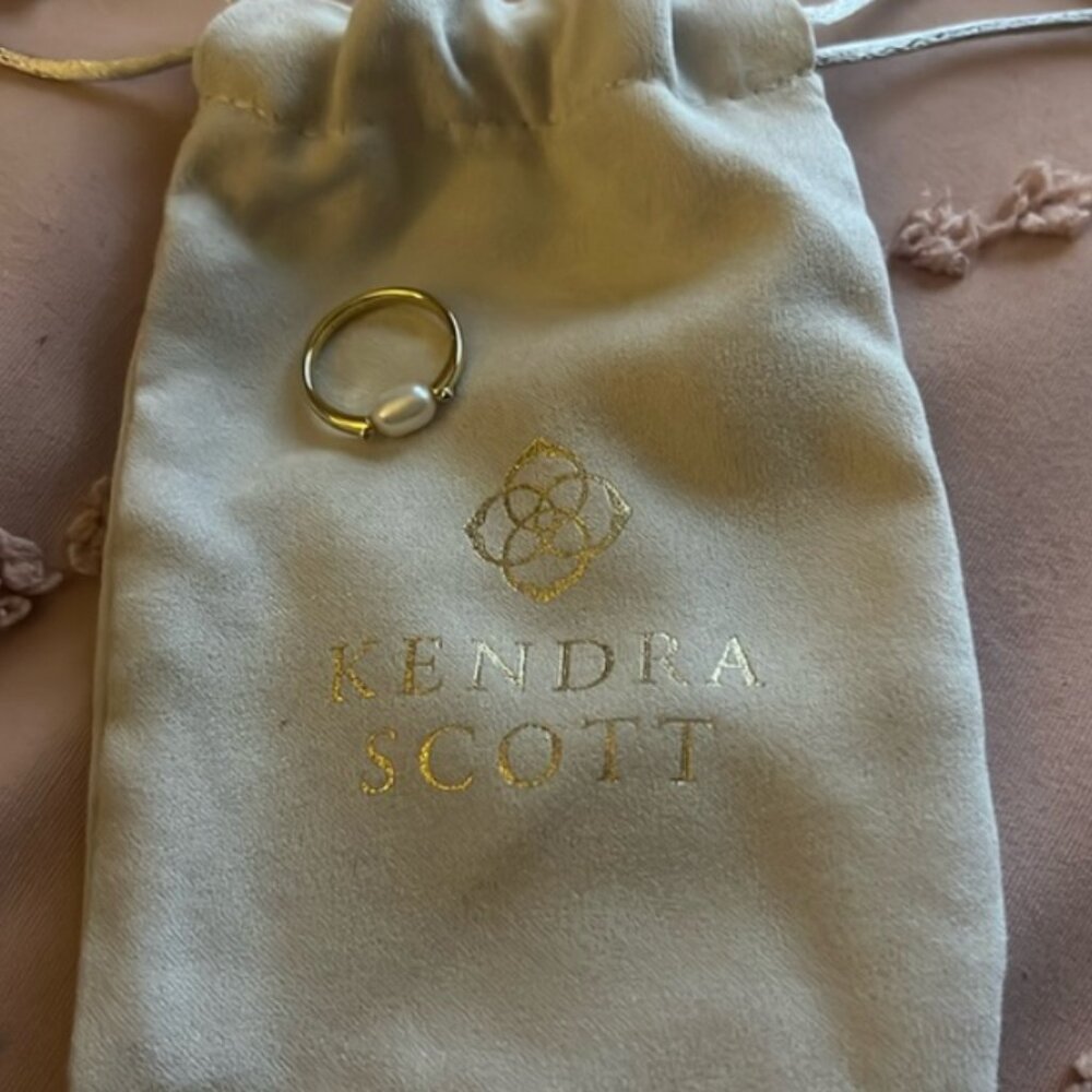 Kendra Scott Gold Size 7 Pearl Ring
